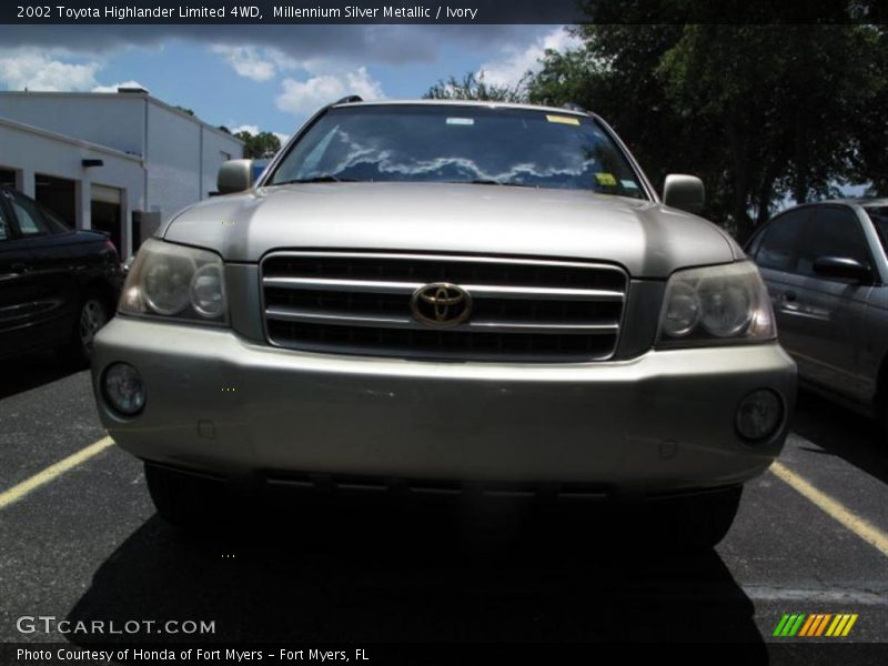 Millennium Silver Metallic / Ivory 2002 Toyota Highlander Limited 4WD