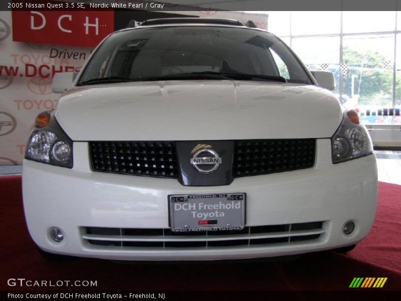 Nordic White Pearl / Gray 2005 Nissan Quest 3.5 SE