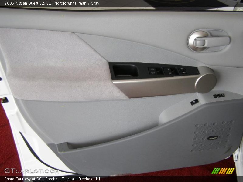 Nordic White Pearl / Gray 2005 Nissan Quest 3.5 SE