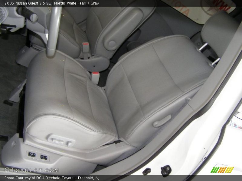 Nordic White Pearl / Gray 2005 Nissan Quest 3.5 SE