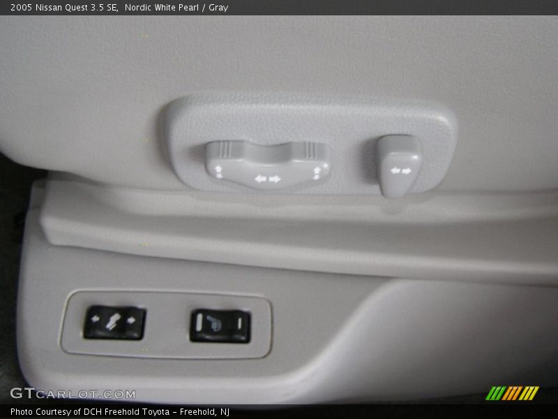 Nordic White Pearl / Gray 2005 Nissan Quest 3.5 SE