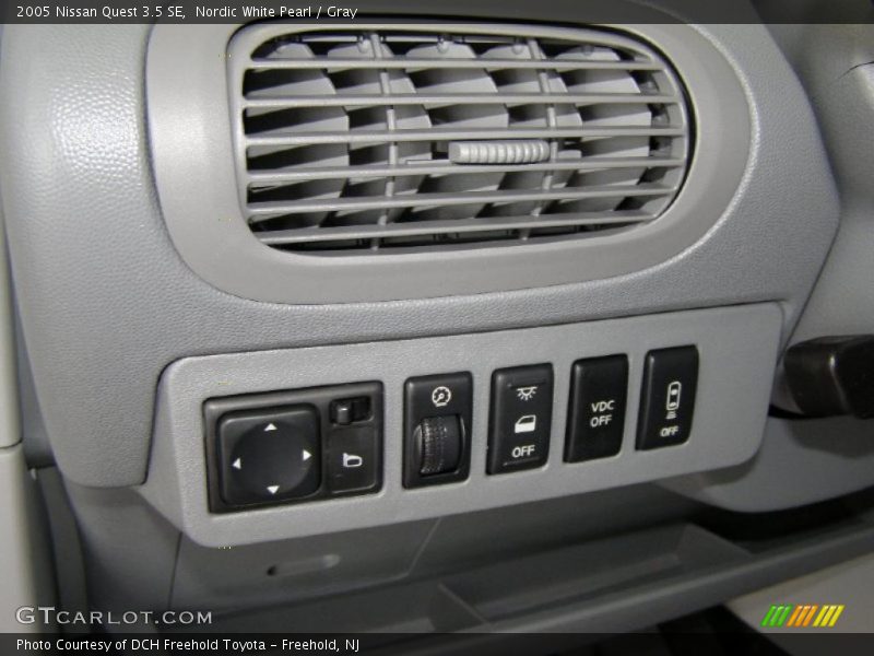 Nordic White Pearl / Gray 2005 Nissan Quest 3.5 SE