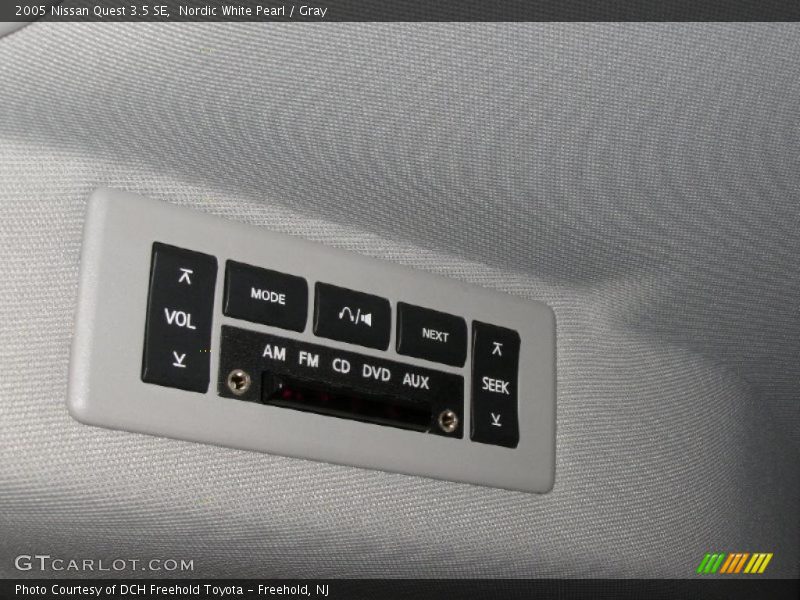 Nordic White Pearl / Gray 2005 Nissan Quest 3.5 SE