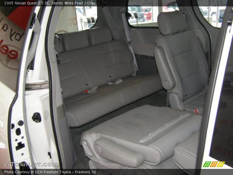Nordic White Pearl / Gray 2005 Nissan Quest 3.5 SE