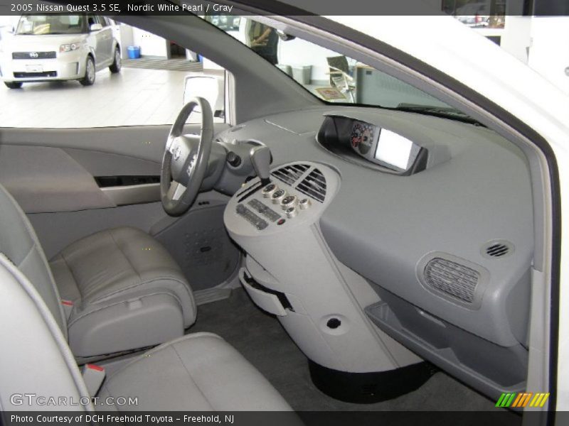 Nordic White Pearl / Gray 2005 Nissan Quest 3.5 SE