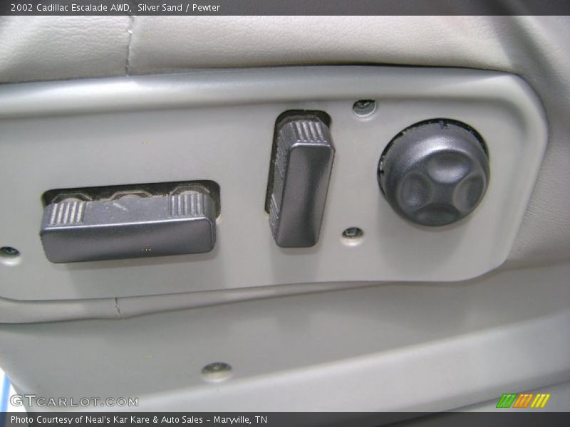 Silver Sand / Pewter 2002 Cadillac Escalade AWD