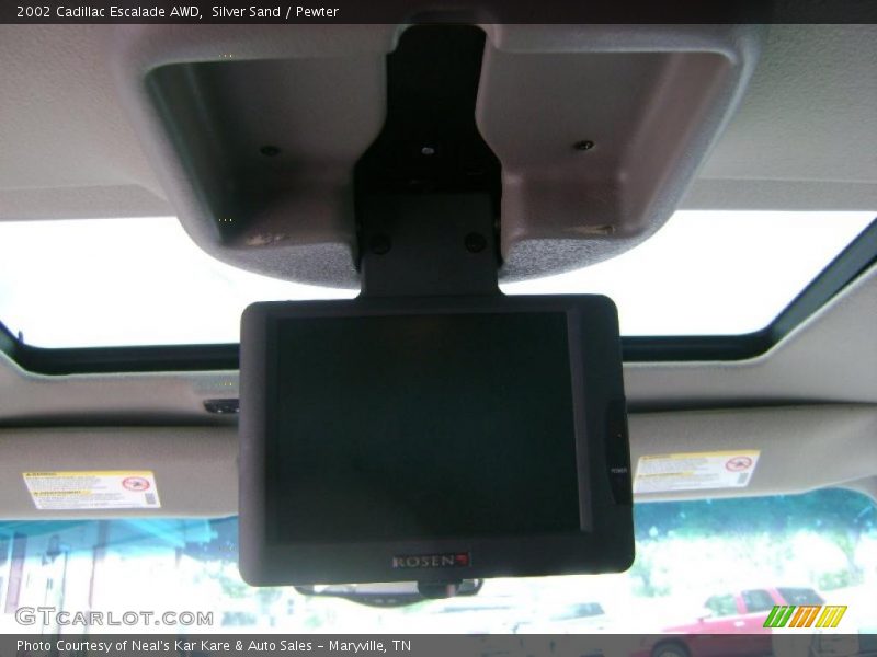 Silver Sand / Pewter 2002 Cadillac Escalade AWD