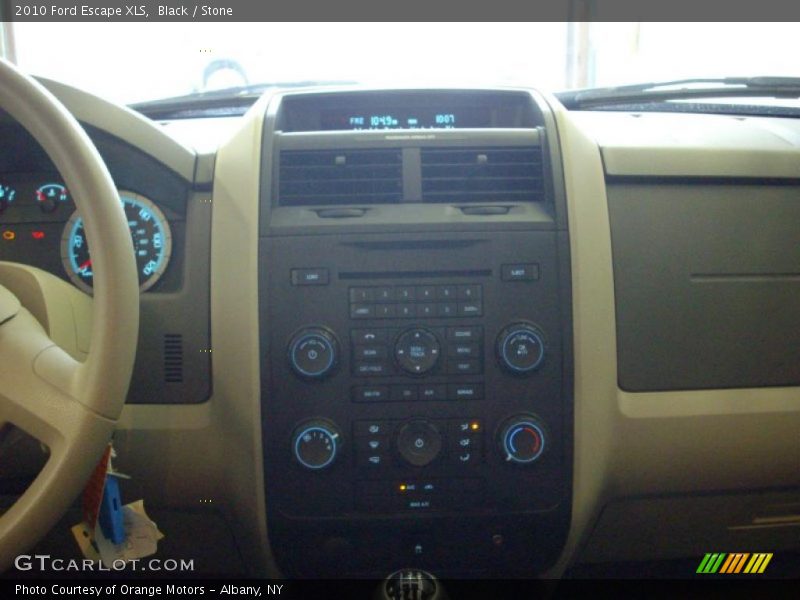 Black / Stone 2010 Ford Escape XLS
