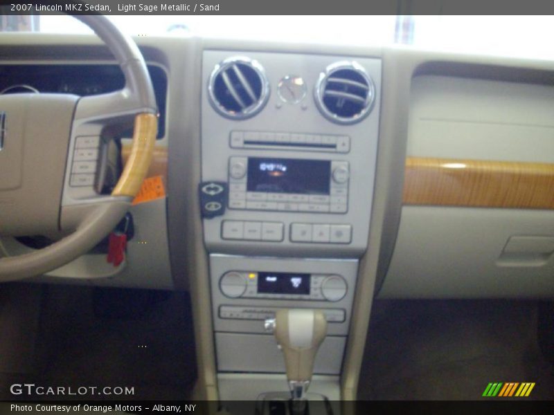 Light Sage Metallic / Sand 2007 Lincoln MKZ Sedan