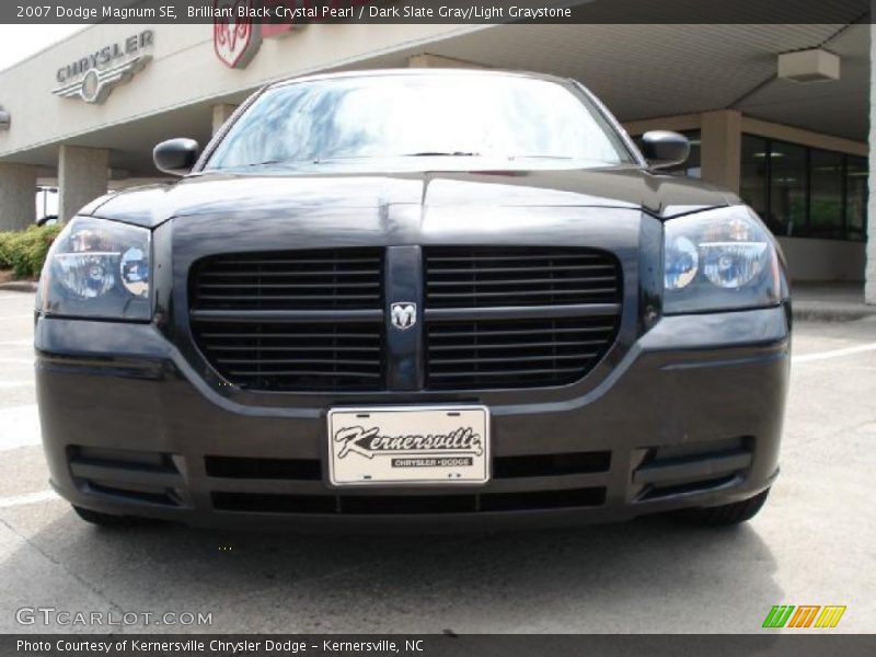 Brilliant Black Crystal Pearl / Dark Slate Gray/Light Graystone 2007 Dodge Magnum SE