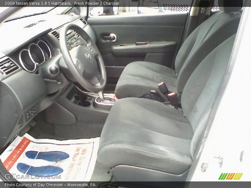 Fresh Powder / Charcoal 2009 Nissan Versa 1.8 S Hatchback