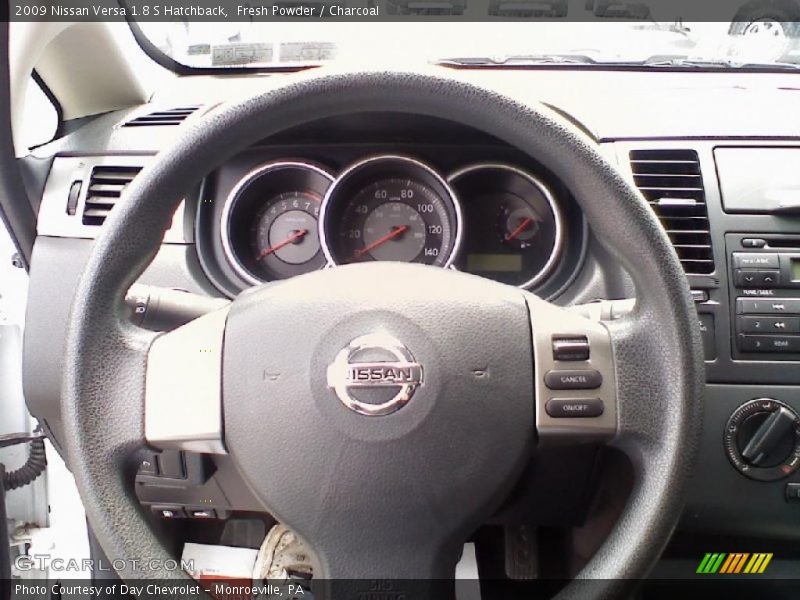 Fresh Powder / Charcoal 2009 Nissan Versa 1.8 S Hatchback