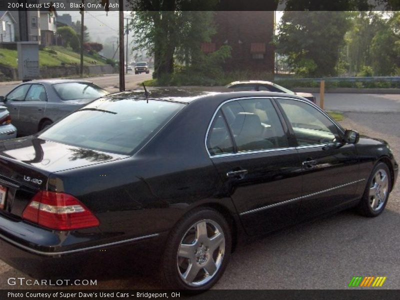 Black Onyx / Ash 2004 Lexus LS 430