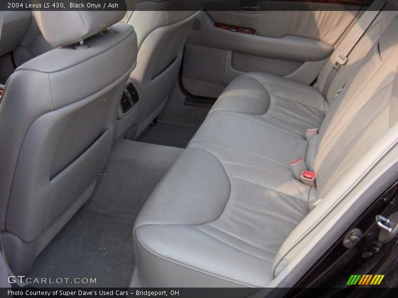 Black Onyx / Ash 2004 Lexus LS 430