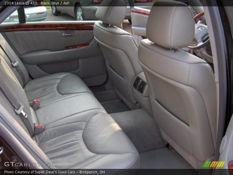 Black Onyx / Ash 2004 Lexus LS 430