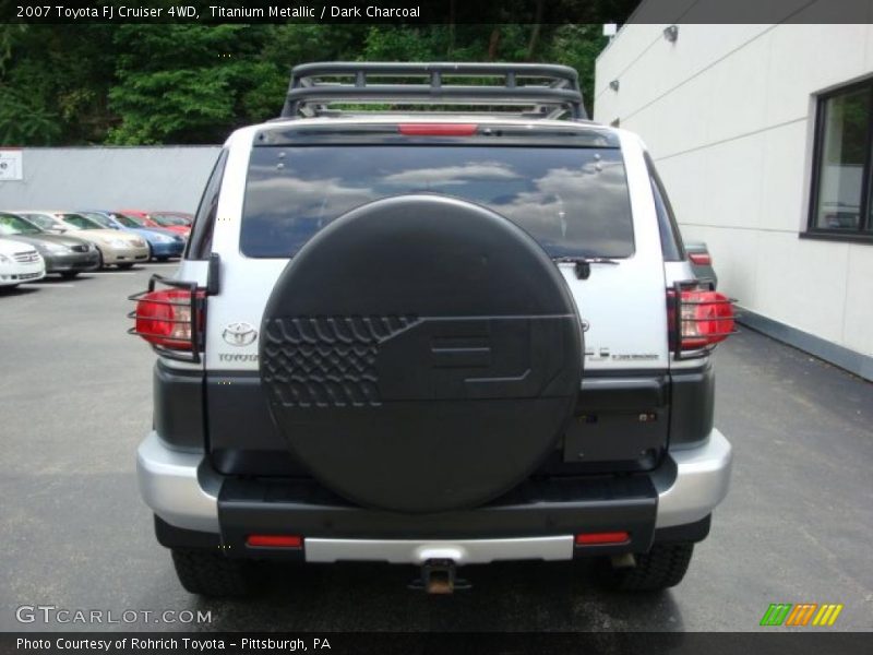Titanium Metallic / Dark Charcoal 2007 Toyota FJ Cruiser 4WD