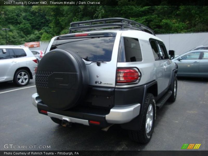 Titanium Metallic / Dark Charcoal 2007 Toyota FJ Cruiser 4WD