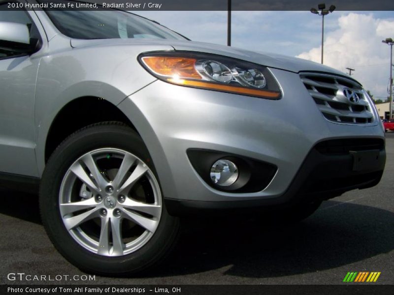 Radiant Silver / Gray 2010 Hyundai Santa Fe Limited