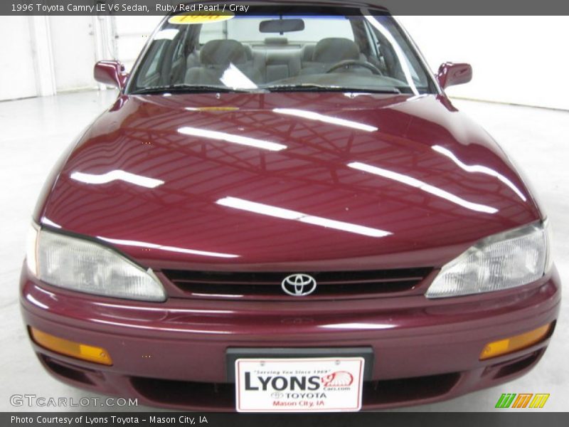 Ruby Red Pearl / Gray 1996 Toyota Camry LE V6 Sedan