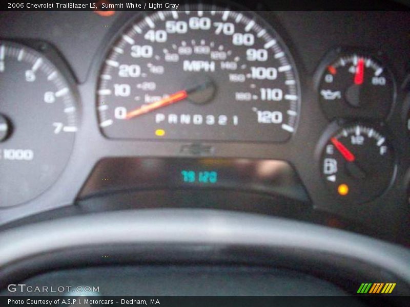 Summit White / Light Gray 2006 Chevrolet TrailBlazer LS