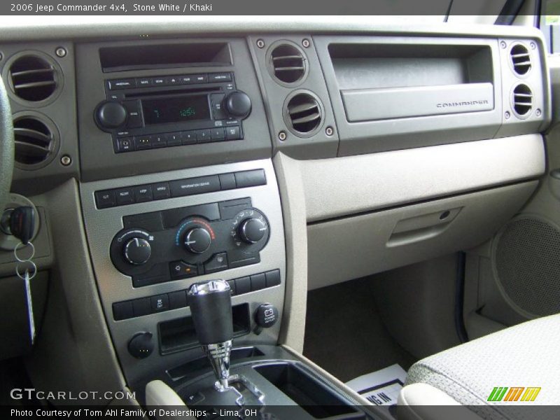Stone White / Khaki 2006 Jeep Commander 4x4