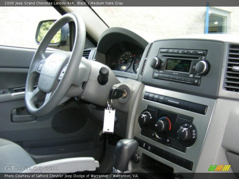 Black / Medium Slate Gray 2006 Jeep Grand Cherokee Laredo 4x4