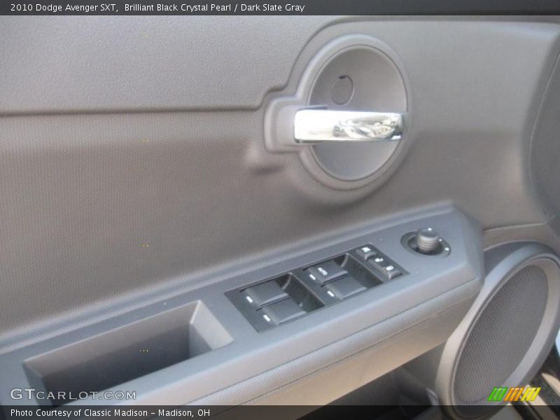 Brilliant Black Crystal Pearl / Dark Slate Gray 2010 Dodge Avenger SXT