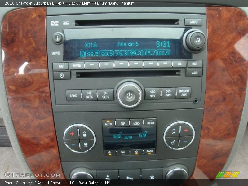 Black / Light Titanium/Dark Titanium 2010 Chevrolet Suburban LT 4x4