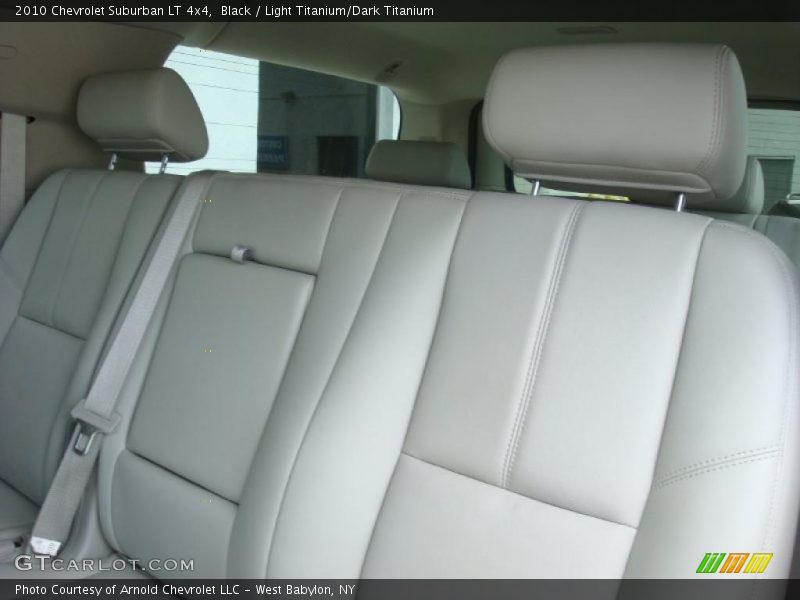Black / Light Titanium/Dark Titanium 2010 Chevrolet Suburban LT 4x4
