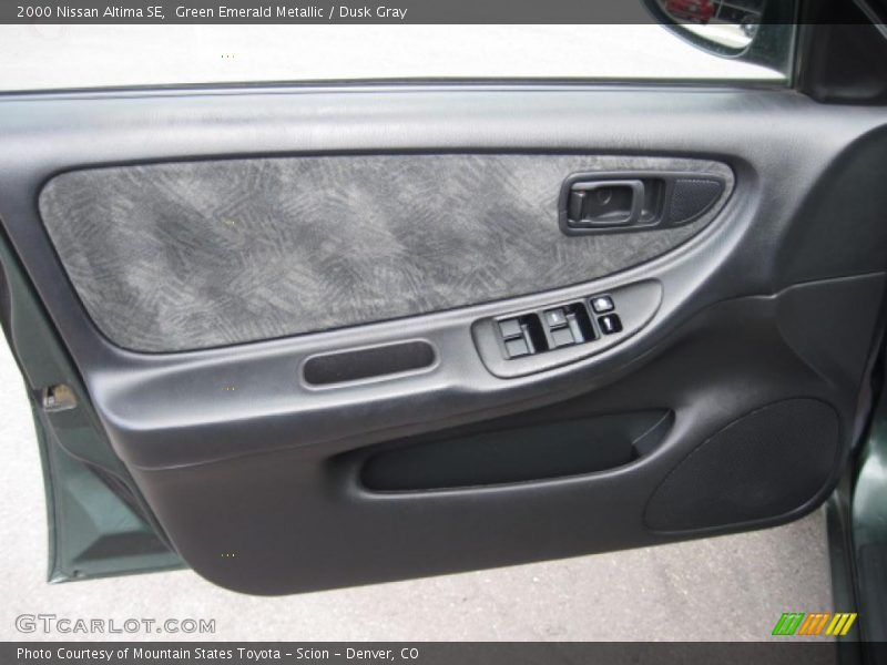 Green Emerald Metallic / Dusk Gray 2000 Nissan Altima SE