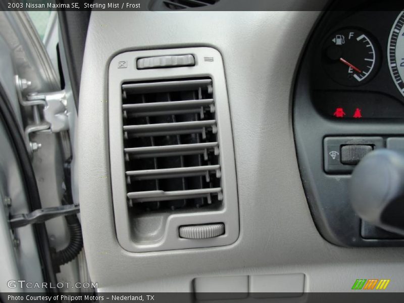 Sterling Mist / Frost 2003 Nissan Maxima SE