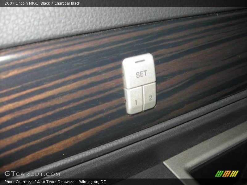 Black / Charcoal Black 2007 Lincoln MKX