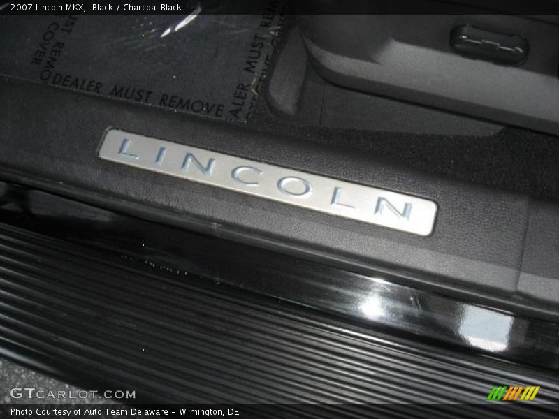 Black / Charcoal Black 2007 Lincoln MKX