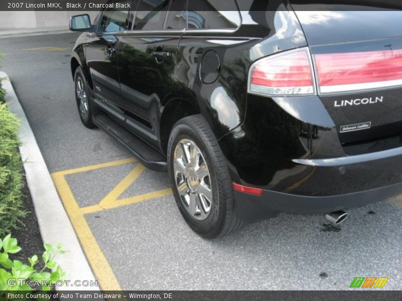 Black / Charcoal Black 2007 Lincoln MKX