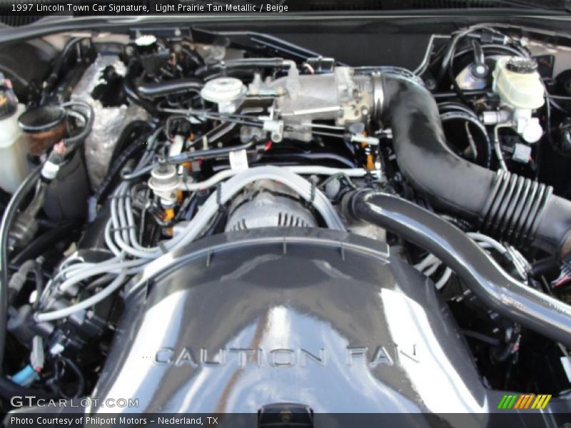 Light Prairie Tan Metallic / Beige 1997 Lincoln Town Car Signature
