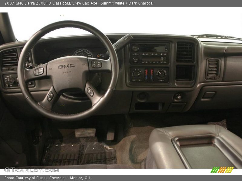 Summit White / Dark Charcoal 2007 GMC Sierra 2500HD Classic SLE Crew Cab 4x4