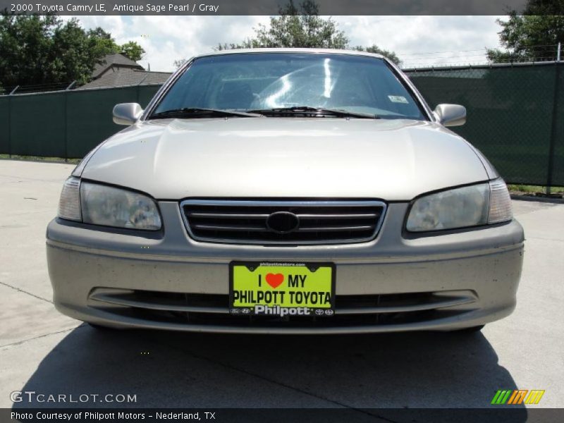 Antique Sage Pearl / Gray 2000 Toyota Camry LE