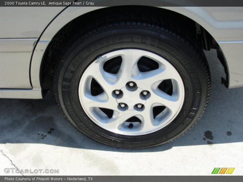 Antique Sage Pearl / Gray 2000 Toyota Camry LE