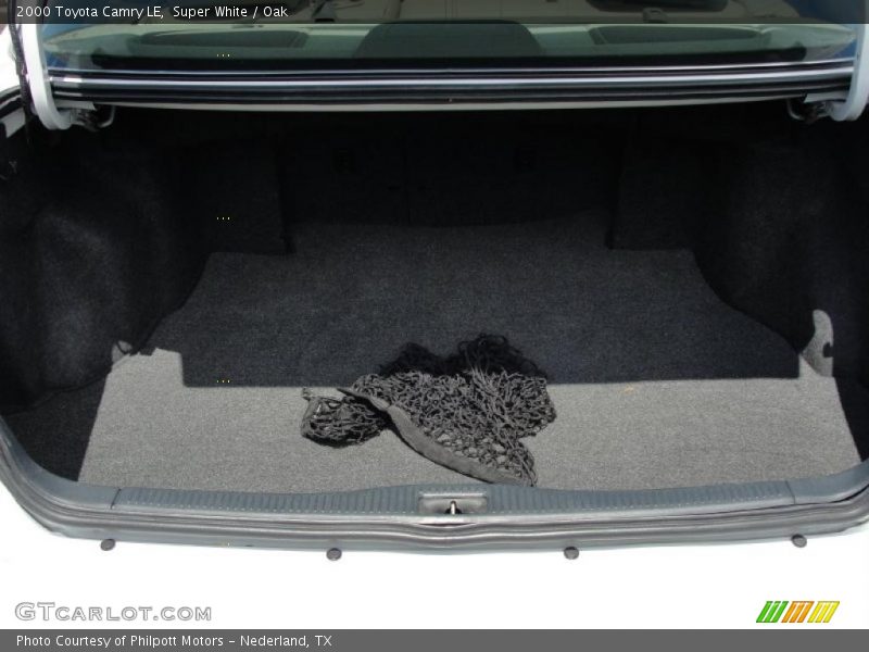 Super White / Oak 2000 Toyota Camry LE