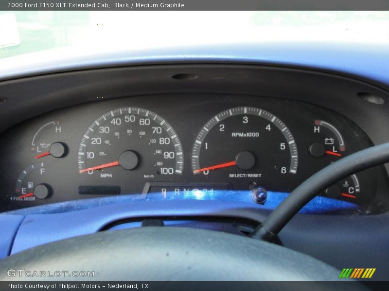 Black / Medium Graphite 2000 Ford F150 XLT Extended Cab