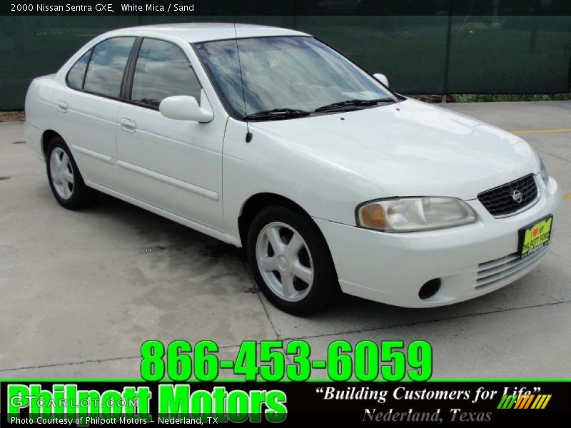 White Mica / Sand 2000 Nissan Sentra GXE