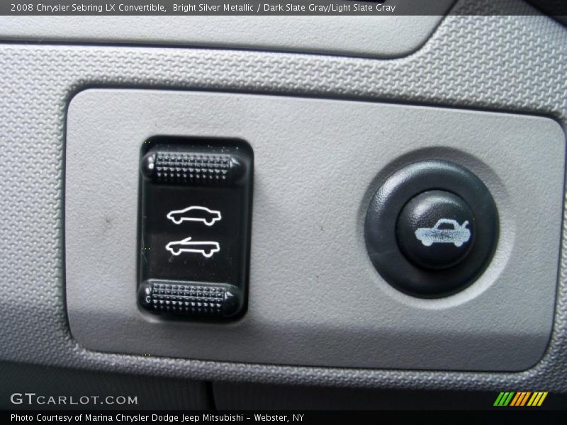 Bright Silver Metallic / Dark Slate Gray/Light Slate Gray 2008 Chrysler Sebring LX Convertible