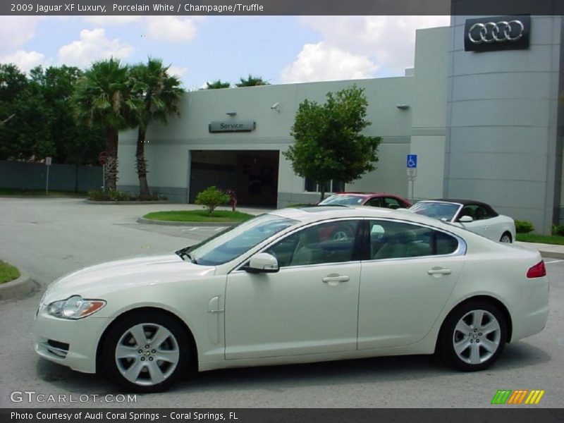 Porcelain White / Champagne/Truffle 2009 Jaguar XF Luxury