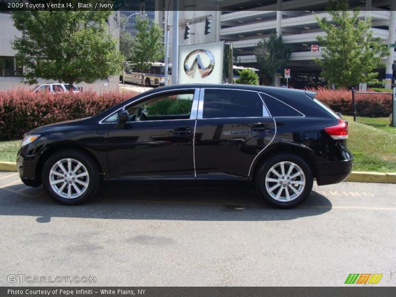Black / Ivory 2009 Toyota Venza I4