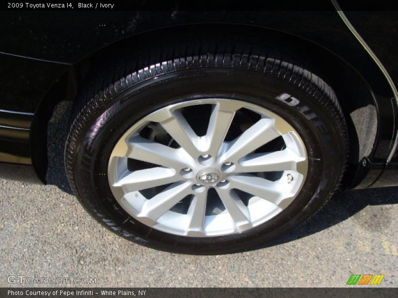 Black / Ivory 2009 Toyota Venza I4