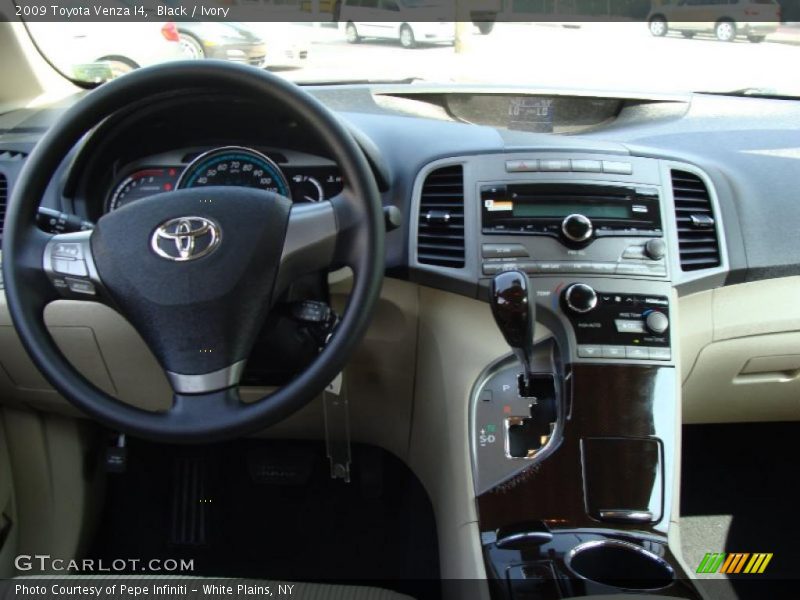 Black / Ivory 2009 Toyota Venza I4