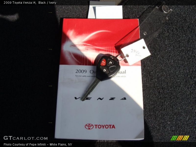 Black / Ivory 2009 Toyota Venza I4