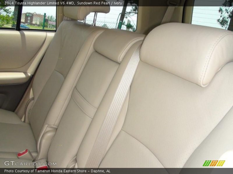 Sundown Red Pearl / Ivory 2004 Toyota Highlander Limited V6 4WD