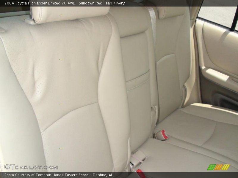 Sundown Red Pearl / Ivory 2004 Toyota Highlander Limited V6 4WD
