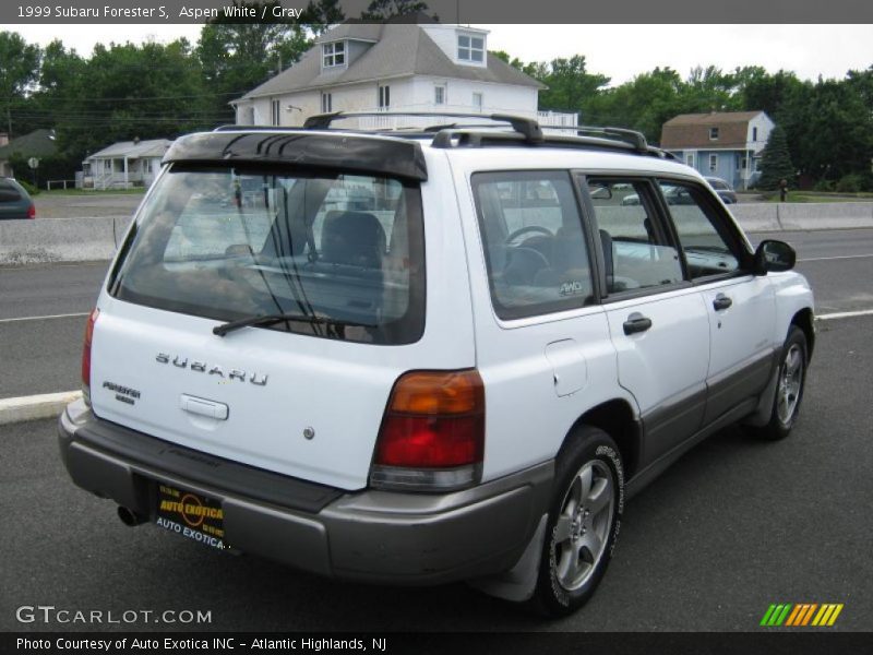 Aspen White / Gray 1999 Subaru Forester S